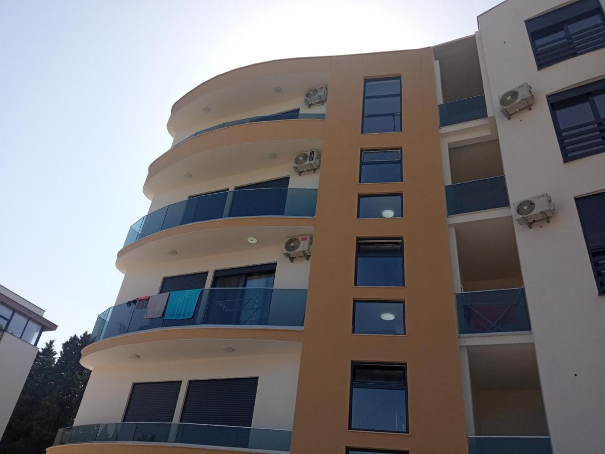 Apartman Ami Ulcinj Ngoại thất bức ảnh